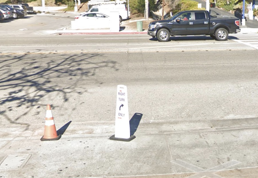 musk_cybertruck_malibu_02